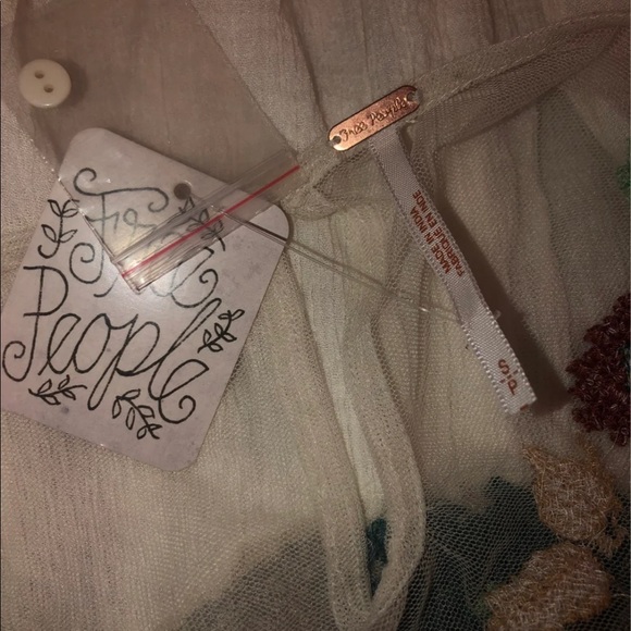 NWT- Free People/ Anthropologie embroidered top S - Picture 7 of 8